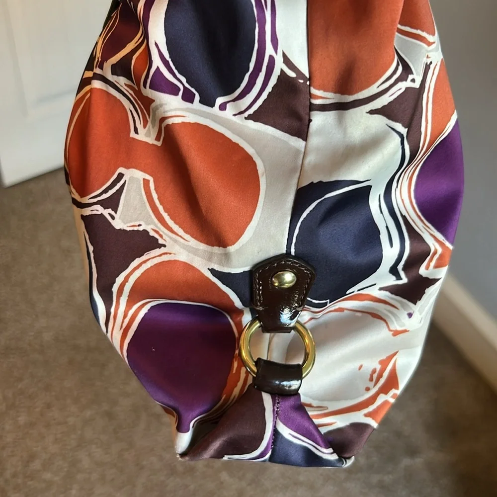 013 Coach Ashley Signature Satchel - Picture 9 of 10